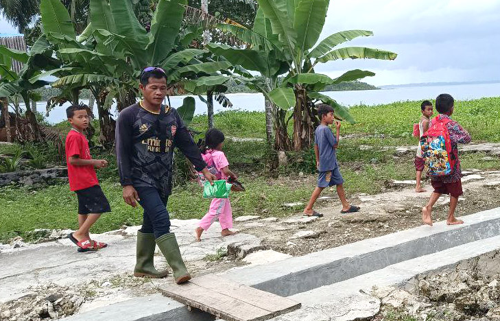 Melawan Gempuran Kapal Penjarah 18 Lampiran Gambar