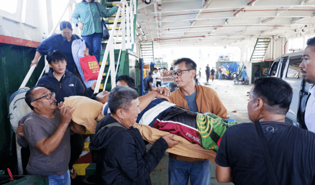 Kapal ASDP Andalan Masyarakat di Kepulauan Mentawai 2 Lampiran Gambar