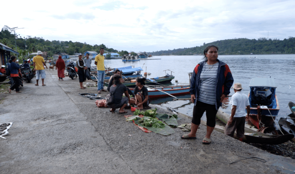 Kapal ASDP Andalan Masyarakat di Kepulauan Mentawai 7 Lampiran Gambar