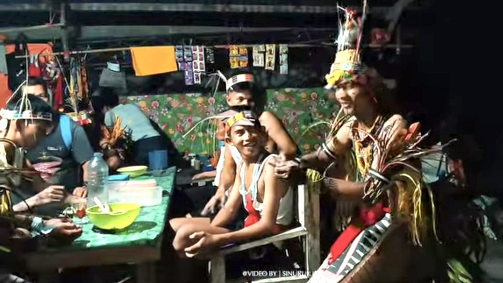 Enam Hari Festival Ka Pusagaikat di Maileppet 1 Lampiran Gambar